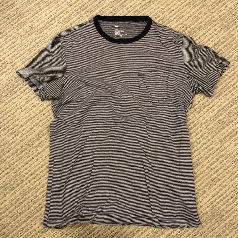 Gap Essential Crew Pocket T Shirt